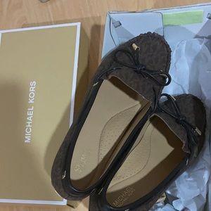 Michael Korda shoe